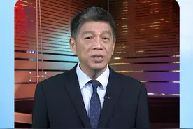 庚欣：赖清德越出格 美国就越不信任他 #直说热评 直新闻特约评论员庚欣认为：在中美涉台博弈中，台湾的分量似乎越来越轻。过去，无论是中美哪一方，对台湾的重视度都比现在要更加突出。在中美互动中涉及台湾问题时，美国对今天的民进党当局，特别是赖清德个人偏激、并不“务实”的政治性格，也有很强的不信任感，台湾在内政治理以及涉外事务上表现出来的无能或腐败等，也使得美国对台湾正在失去信心。视频封面