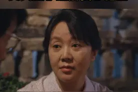 #庄超英终于懂了黄玲多年苦心  #丈夫终于理解妻子付出  参观完庄图南的大学后，庄超英终于理解了黄玲多年的坚持，在拿到录取通知书的那一刻，夫妻俩眼里满是欣慰~#闫妮  #郭晓东  #电视剧小巷人家视频封面