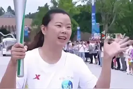 7月26日，2025年成都世运会火炬传递活动举行，这是世运会历史上首次举行火炬传递活动。其中，有9位火炬手来自重庆，一起来认识他们！#成都世运会