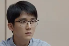 #艾鲜枝用了林志为的稿子  细心揣摩，认真修改，这一遍遍的努力没有白费，小林终于得到艾鲜枝的认可了！#县委大院  #吴越  #张新成视频封面