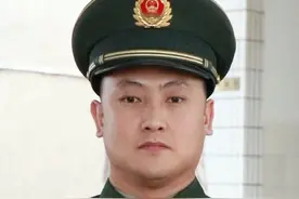一次休假归队，让你 #梦回军营视频封面