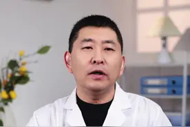 B超查出脂肪肝，肝功却正常，这是咋回事？ #腹部B超 #脂肪肝 #肝功能#肝病  #抖出健康知识宝藏视频封面