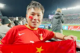 女足世界杯开幕式，感受下世界杯的现场气氛，也希望中国女足的首战，旗开得胜，中国女足，加油！#中国女足  #女足世界杯  #中国女足vs丹麦女足视频封面