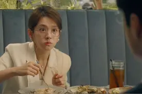 #灿烂的风和海  麦又歌#陈昊宇  被迫来相亲，决定以抽象应万变，在相亲对象面前化身大胃王，猛猛吃，希望劝退相亲对象，那努力的样子也太有趣了。视频封面