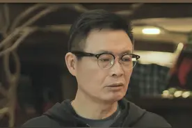 每个文字都是为一颗心而存在的。阅读书籍，就是在阅读人生。当你内心困惑的时候，不妨走进书里去寻找答案。

#麦家 #人生海海 #人间信 #大有学问#又跟着麦家深读了一次人间信视频封面