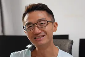 大连马拉松又上演了「三黑让杰」的把戏？#2024大连马拉松 #抖音送你去跑马  #跑步 #运动视频封面