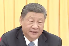 现场视频！习近平向全国各族各界妇女致以节日祝福和美好祝愿视频封面