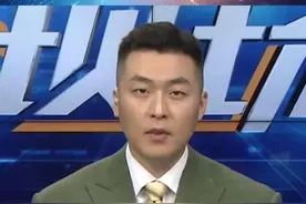 #现场  丨现场主播说：武汉大学医学生飞机上救人，别让好心寒了心！#医学生机舱救人武大发文表扬引争议  #主播说