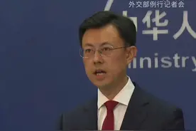 【外媒称印度和孟加拉国对雅下水电工程表达关切，外交部回应】7月23日，外交部发言人郭嘉昆主持例行记者会。彭博社记者提问，印度和孟加拉国都对中国的雅鲁藏布江下游水电工程项目表达了关切，担心生物多样性受损等问题。外交部对这些关切作何回应？在建设该项目其对下游影响方面，中方是否与邻国有过沟通？郭嘉昆表示，雅下水电工程建设是中国主权范围内的事，旨在加快发展清洁能源，大力改善当地民生，积极应对气候变化。中方在跨境河流开发上始终秉持高度负责任的态度，也有丰富的水电工程开发经验。郭嘉昆指出，雅下水电工程规划设计和建设，严格按照中国行业最高标准，全方位开展工程建设，生态环保，避让多处重要生态环境敏感区，最大限度保留原始生态系统。雅下水电工程建设有利于全流域防灾减灾，不会对下游地区产生不利影响。中方同有关下游国家开展了水文报汛、防洪减灾等合作，也就雅下水电工程进行了必要沟通，将继续同下游国家加强合作，造福流域人民。