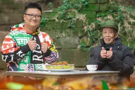 买只土鸭子，做一道川菜“姜爆鸭”，姜香浓郁鸭肉软烂，巴适得板视频封面