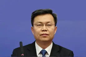 北京：力争2025年实现每个街道乡镇建成一个区域养老服务中心视频封面