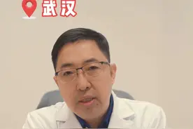 2025年开始试管的夫妻，你们双方无论谁刷到这个视频，希望你能好好看完。试管它不危险，对身体的影响会慢慢消退，花掉的钱都会赚回来。但是它很苦，非常的考验你们两个的容忍度和默契。男孩子要记住，在试管过程中你几乎是没有罪受的，罪全让老婆受了，要照顾好她。家里没条件请保姆可以学一下针孔的处理，长时间一个部位打针会硬化的。爱情就是就像刹车片会磨损，常常维护，小心使用才能走得更远更长#抖出健康知识宝藏 #试管 #弓爱东 #湖北视频封面
