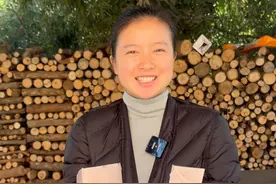 岁食橡栗随山农，天寒日暮山谷里 第一次见带刺的坚果栗子，没想到做成豆腐别有一番风味，你可知其名？ #家乡的味道   #农村生活