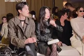 #宋慧乔李敏镐同框看秀 这不妥妥的豪门姐弟（弟弟在姐姐身边就是小奶狗）视频封面