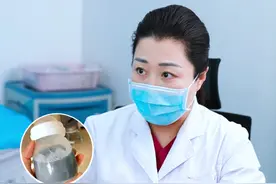 难以置信‼️原来母乳还有这些颜色⁉️ 母乳变色？先别慌！新手爸妈看过来！
【知识分享，仅供参考，效果因人而异，不涉及🏥疗建议，审核员请勿误判】
#育儿  #辣妈育儿经  #母乳   #育儿知识 #母乳视频封面