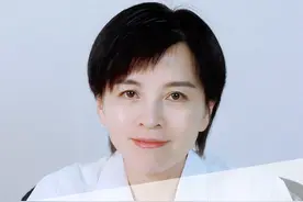#米诺地尔酊 和#非那雄胺 联合使用还是单一使用更好，一个视频告诉你，#雄秃 #掉发 #毛发生长视频封面