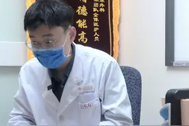两人10分钟，丁丁上找硬疙瘩 #医学科普 #男性健康 #韩虎医生 #门诊日常视频封面