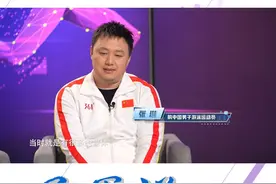 【#张琳回应水中刘翔称号  】你们世界冠军都这么有梗吗，@张琳游泳  的回应又傲娇又谦虚是怎么回事？锁定今晚20:45，#冠军说第三季  带你揭秘世界冠军张琳背后的故事。视频封面