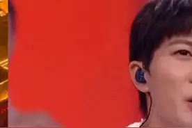 周深 灯火里的中国  专业打开方式 周深#灯火里的中国视频封面