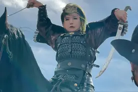 终于骑上龙鳞马了 #骑马 #女侠 #一定要看到结尾视频封面