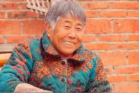 长兄如父，承载着兄长的责任与父亲的温暖。他不仅是我们成长路上的引路人，更是我们心灵的庇护所。他的每一句教诲，每一个眼神，都充满了深沉的父爱与兄长的关怀。在人生的旅途中，有这样一位长兄，我们倍感幸福与安心。#农村生活 #农村美食 #婆媳 #乡村守护人视频封面
