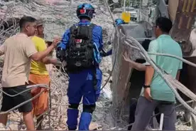 地震倒塌建筑内发现生命迹象，潇湘晨报记者跟随中国救援队赶往救援，被困8人中3人遇难4人获救，1人待救援#媒体精选计划 #缅甸地震视频封面