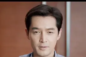 #梅晓歌推荐艾鲜枝接任 #县委大院大结局 梅晓歌即将调离光明县，临走之际他推荐艾鲜枝接任下一任县委书记，是最默契的伙伴没错了#县委大院  #胡歌  #吴越视频封面