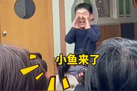 男老师带幼儿园孩子们跳舞！网友：老师跳得好快乐#幼师 视频封面