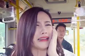 CX六点半：公交车上为何一群年轻人拿老人家“开涮” #陈翔六点半视频封面
