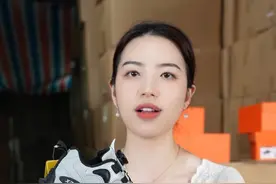 好看的鞋子千篇一律，高品质的鞋子万里挑一啊#童鞋#哎呦喂你鞋真好看 #秋冬新款 #儿童运动鞋视频封面