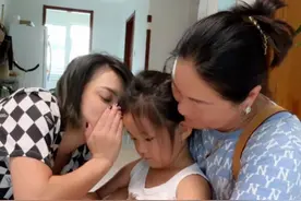 哈哈哈老公答应给俺买的大金镯子已带上，爱你么么哒#日常vlog视频封面