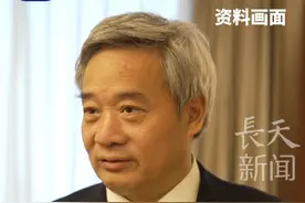宋兆普:最佳生育年龄18到25岁，生孩子与不生孩子身体天壤之别，
凡是生孩子早的， 身体都好，尊重个人选择， 但生命就是这么延续的 。#生孩子视频封面