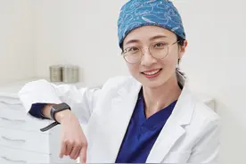 牙龈长包怎么回事？千万别自行戳破！去医院规范处理才是正确做法！#医学科普 #牙医日常 #牙周炎 #根管治疗 #根尖周炎
