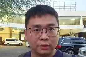 #一支来自中国上海的10人救援队抵达缅甸 ，正连夜赶往震中
3月30日下午，一支来自中国上海的10人救援队携带救援物资和装备抵达仰光。目前，该支救援队正连夜乘坐大巴车前往震中曼德勒，在应急管理部的统筹下展开救援行动。视频封面