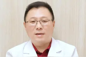 鼻子两侧油腻起皮，头顶红斑瘙痒，这不是缺水了 #脂溢性皮炎 #护肤 #硬核健康科普dou来说 #他克莫司软膏 #变美视频封面