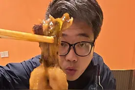 生活就像一杯酒，一杯敬自己，一杯敬明天! #红星二锅头 #纯粮酒 #每一种生活都值得被记录 #分享我的一日慢生活视频封面