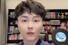 考研英语名师晒成绩引质疑，周思成称何凯文89分造假，现何凯文账号已设为私密，两人分属不同考研机构视频封面