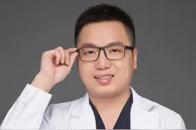 乳腺癌术后淋巴水肿可以坐飞机吗？ #医学科普 #乳腺癌 #淋巴水肿视频封面