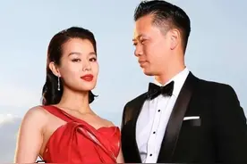 同样都是胡杏儿爱过的男人，黄宗泽巴士舞海王封神，李乘德十年婚姻滤镜碎成渣#曝胡杏儿老公夜店与多位美女搂抱 #胡杏儿老公发文回应 #胡杏儿 #娱乐评论大赏 #内容启发搜索视频封面