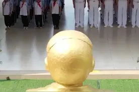 81192请放心！我们已接过南海上空的接力棒（作者：傅金泉 李雨霏 于克波 邹柠 徐弘 常永健 官渝焱 虞豪瑞 梁瑞修 / 编辑：刘海洋）#81192 #缅怀王伟视频封面