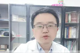 你家老人是不是孩子一咳嗽，发烧就用阿莫西林，头孢？其实这是很不正确的#硬核健康科普行动  #抗生素视频封面