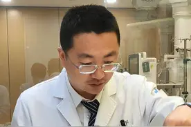 肠套叠患者肠子的长度是普通人的一倍还多，等日后恢复之后，建议切除。#医生日常   #医学科普   #肠套叠  #硬核健康科普行动视频封面