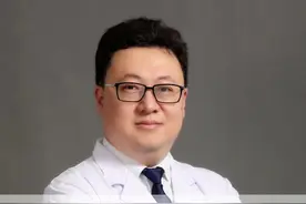 肩周炎不能不活动？恰恰相反，其实您要多动 #肩周炎 # 医疗创造者培优计划 #医学常识 #硬核健康科普行动  @徐思越医生 视频封面