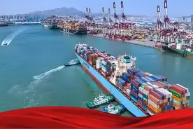 美国拟征港口费：或推高运营成本，影响全球航运，引多个行业担忧视频封面