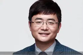 谷歌推出新模型，天气预报不再“忽悠人” 谷歌发布天气预报AI大模型GraphCast！让天气预报不再“忽悠你”，提早来#故宫看雪景。#大咖观察#AICG#北京大雪#傅盛的好奇心