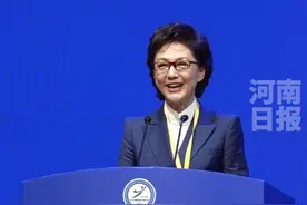 央视河南籍主持人海霞在招才引智大会上自豪地向家乡父老报告：“咱河南妮儿，没有给家乡人丢脸！”（记者 刘婵 蔡迅翔 ） #2024河南招才引智视频封面