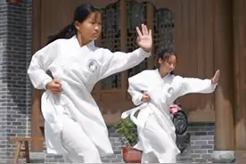 你瞧！这就是小师妹练拳时，一副淡然的模样  #武当 #传承文化 #传统武术 #修仙大院儿视频封面