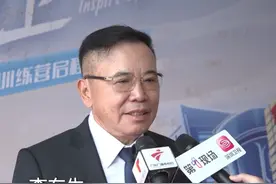 “囤兵”扩招，TCL 2025年校招超2500人（同比+27%）。硕博占比45%。近4年累计提供超1.2万应届生岗位，助力高质量充分就业。#TCL #校招