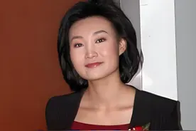 为何新闻女主播大都是短发出镜？本以为是工作规定，真相曝光涨知识了#李梓萌 #郑丽 #鲁豫 #娱乐八卦 #明星资讯视频封面