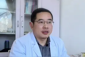 再大的胸躺下都是平的#医学科普 #硬核健康科普行动  #变美 #胸型改善 #女性健康视频封面